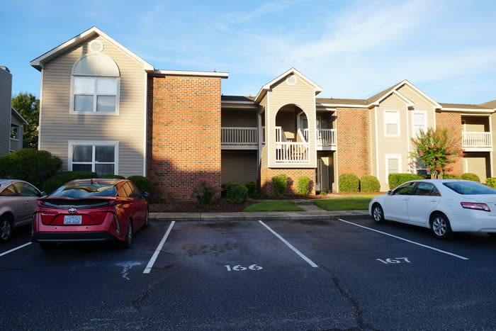 685 Bartons Landing Place – photo 1
