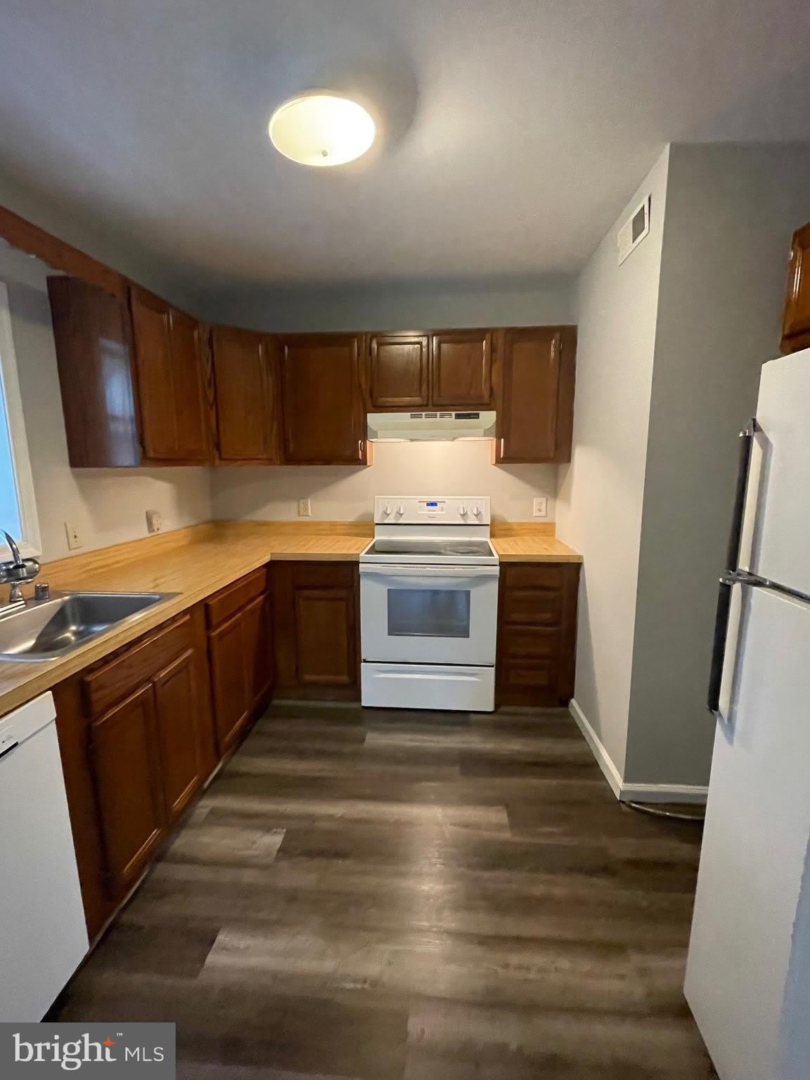 102 BUCKINGHAM Lane – photo 4