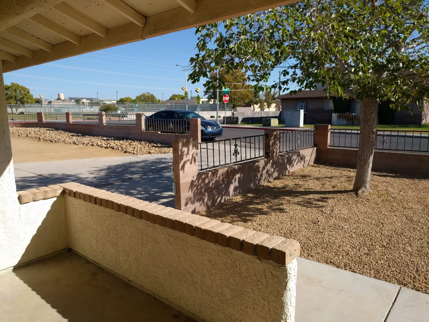 2 Weeks Free Rent Welcome Home To Boulder City Single Story 3 Beds 2 Baths 1 Car Garage Huge Yard – photo 3