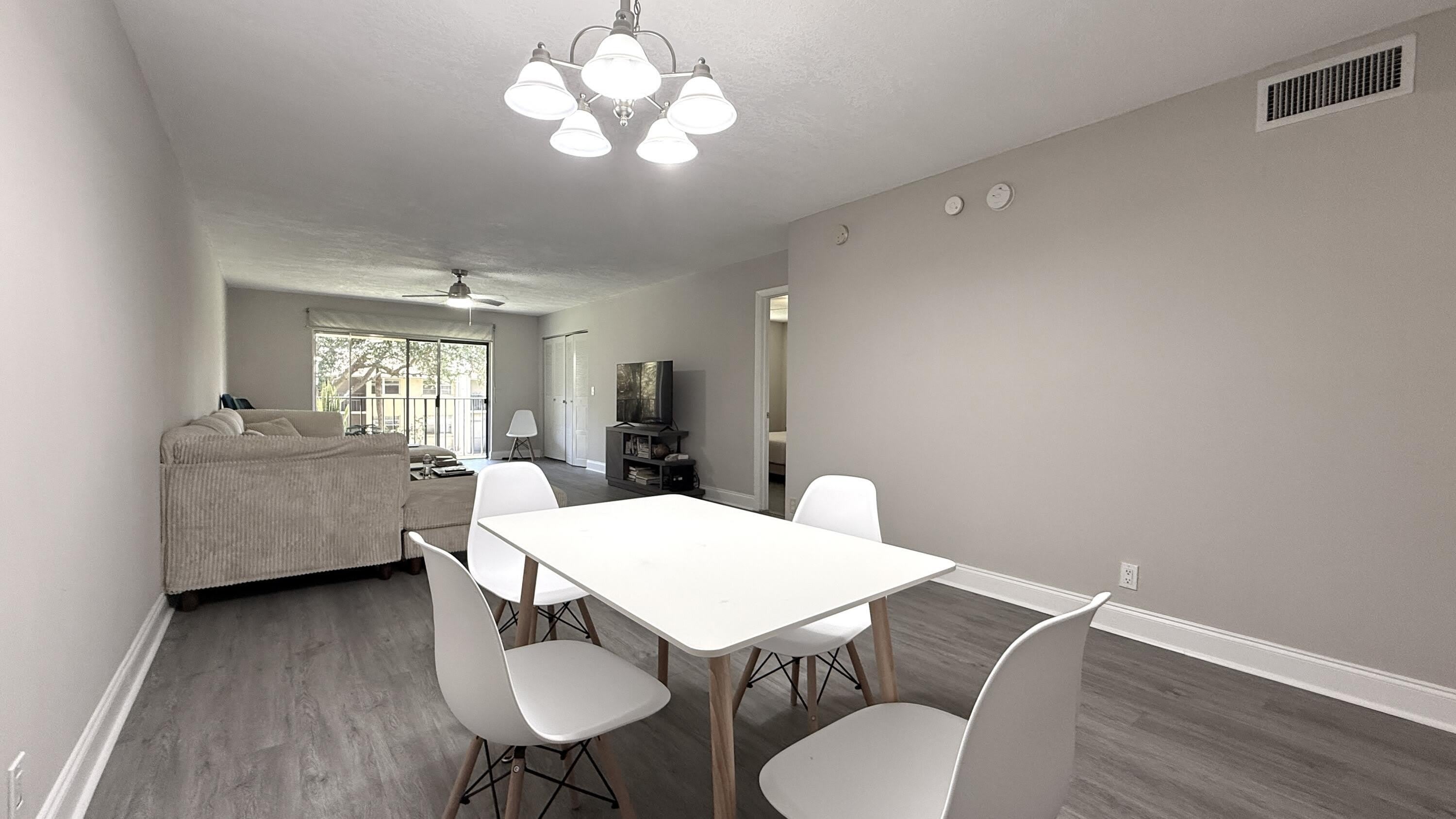 2925 SW 22nd Avenue – photo 4
