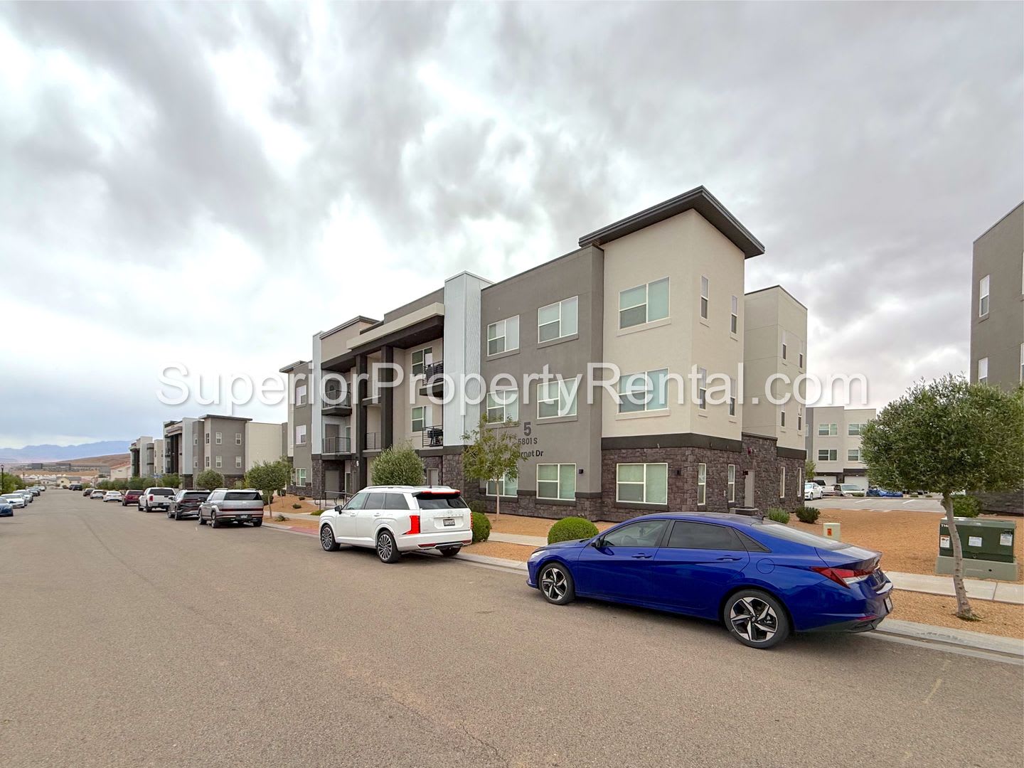 Desert Color Condo 3 bd, 2 bt, 1 Car Garage – photo 1