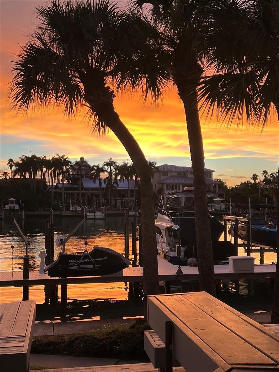 910 PINELLAS BAYWAY S – photo 4
