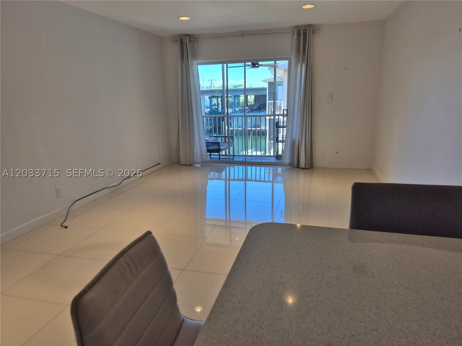 1510 SE 15th St – photo 3