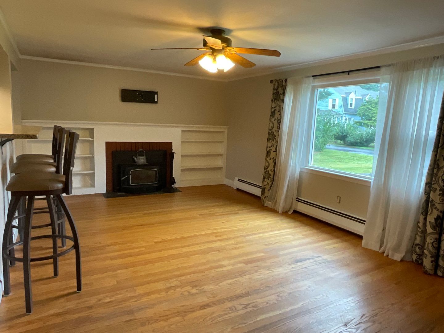 3 bedroom Ranch – photo 2