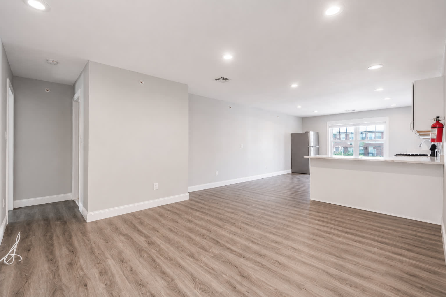 35 2nd Street – photo 3