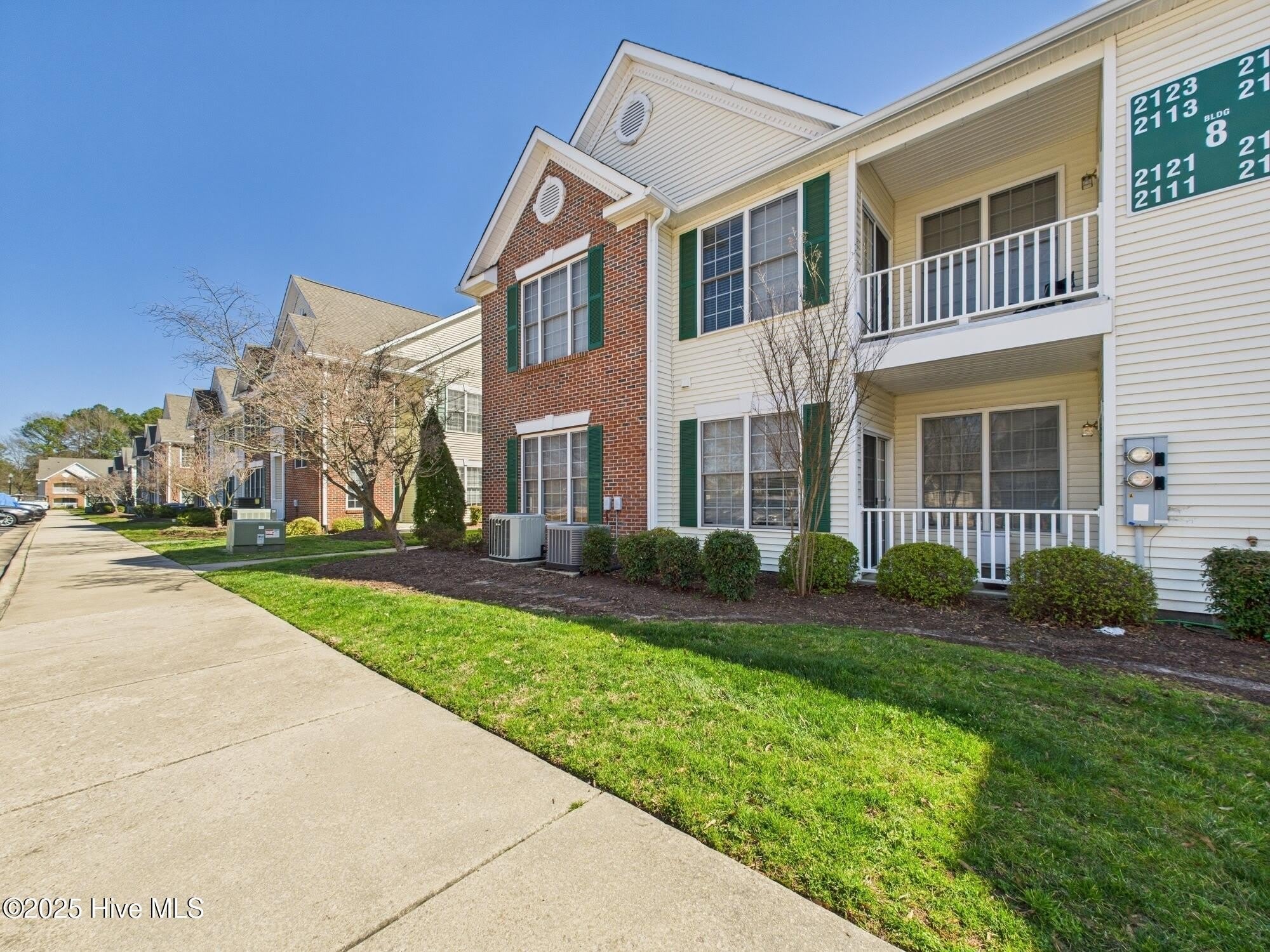 2111 Kudrow Lane – photo 3