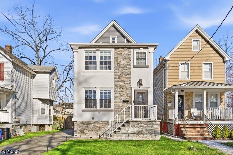 538 W Broad St – photo 2