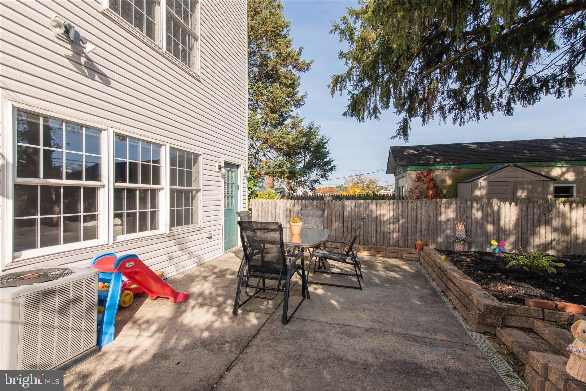 535 GERHARD Street – photo 3