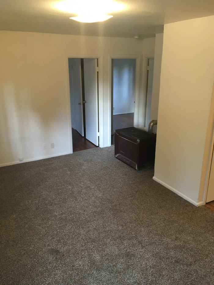 13601 C Street South – photo 2