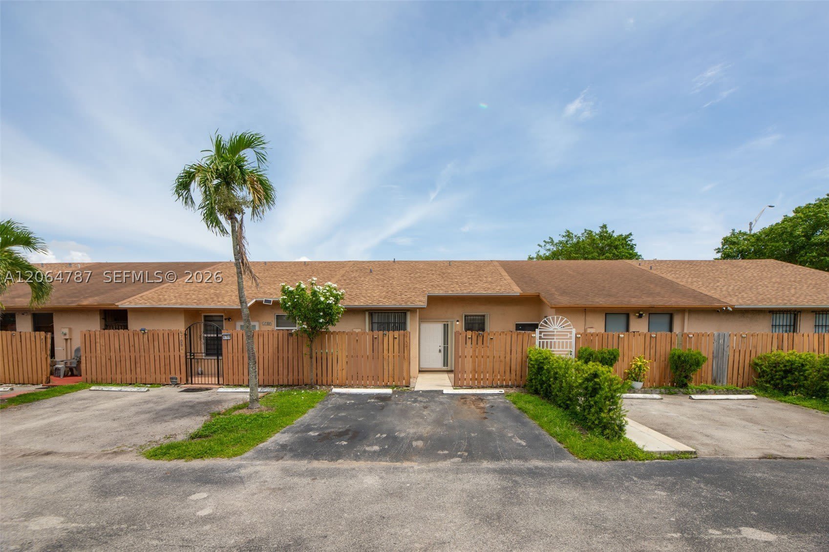 6707 NW 193rd Ln – photo 2