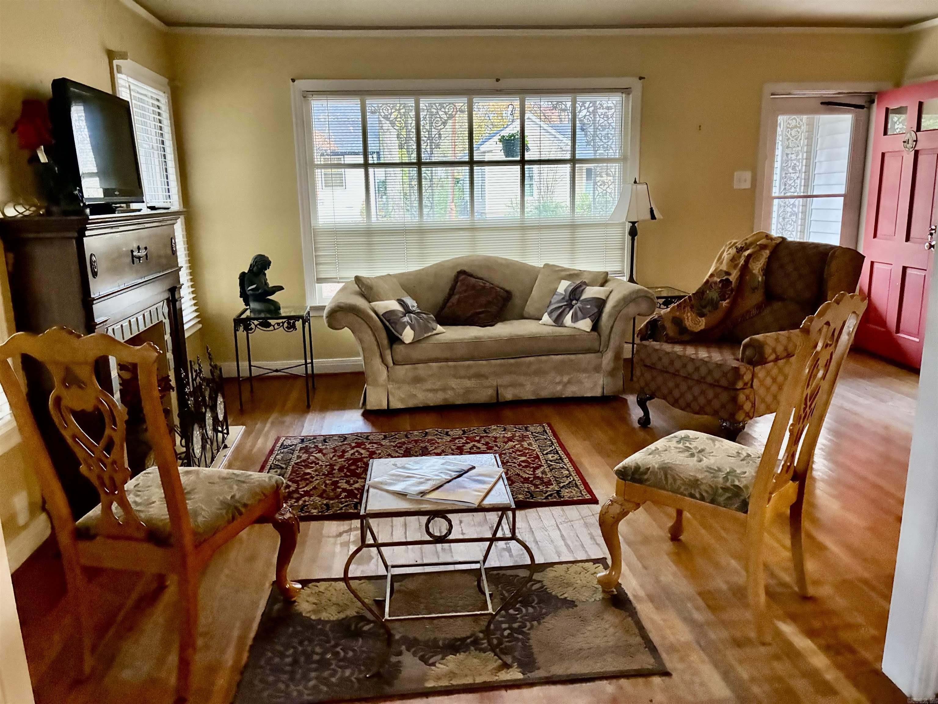 404 N Jackson Street – photo 3