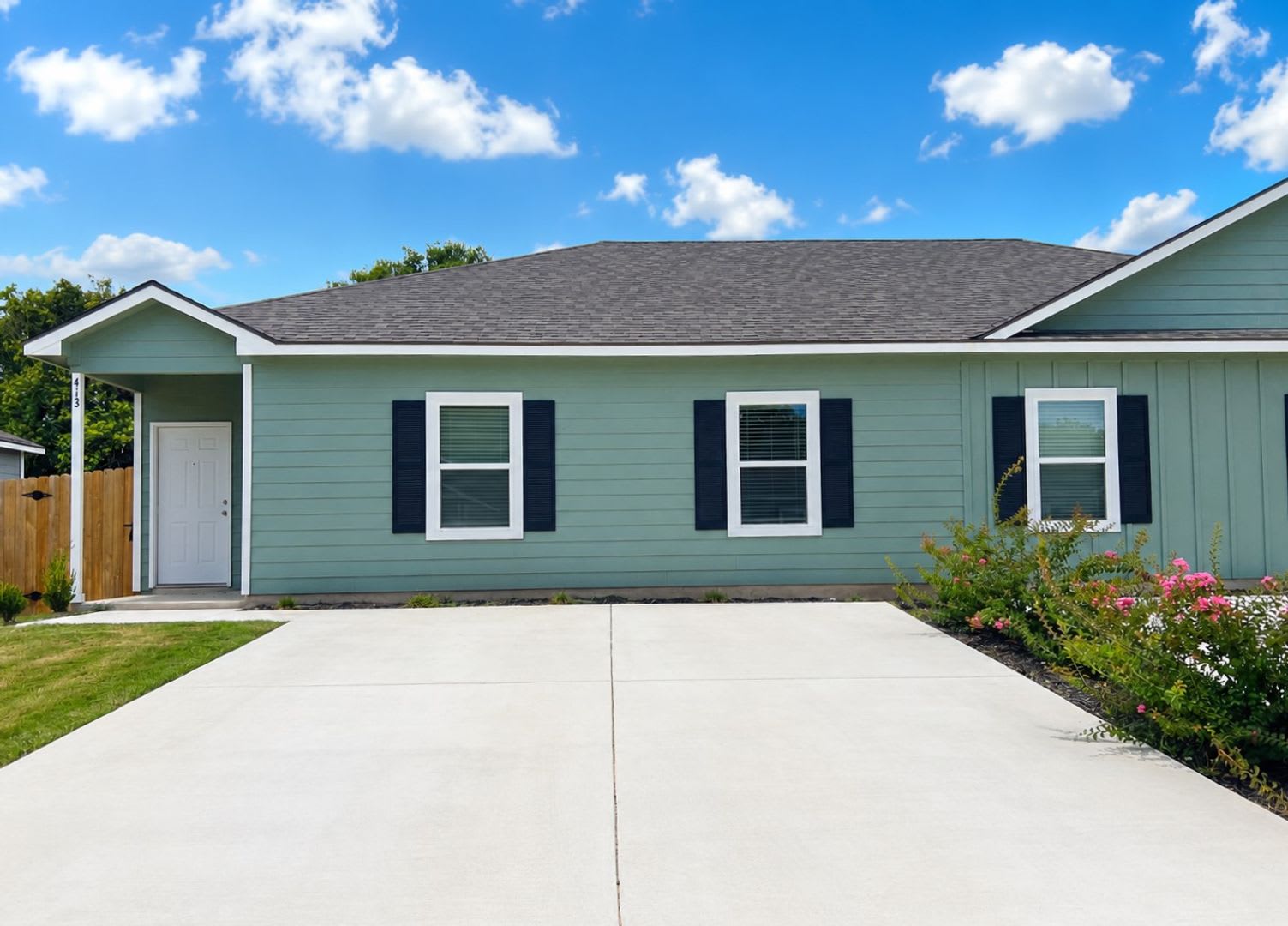 Elegant Home in Seguin! – photo 1