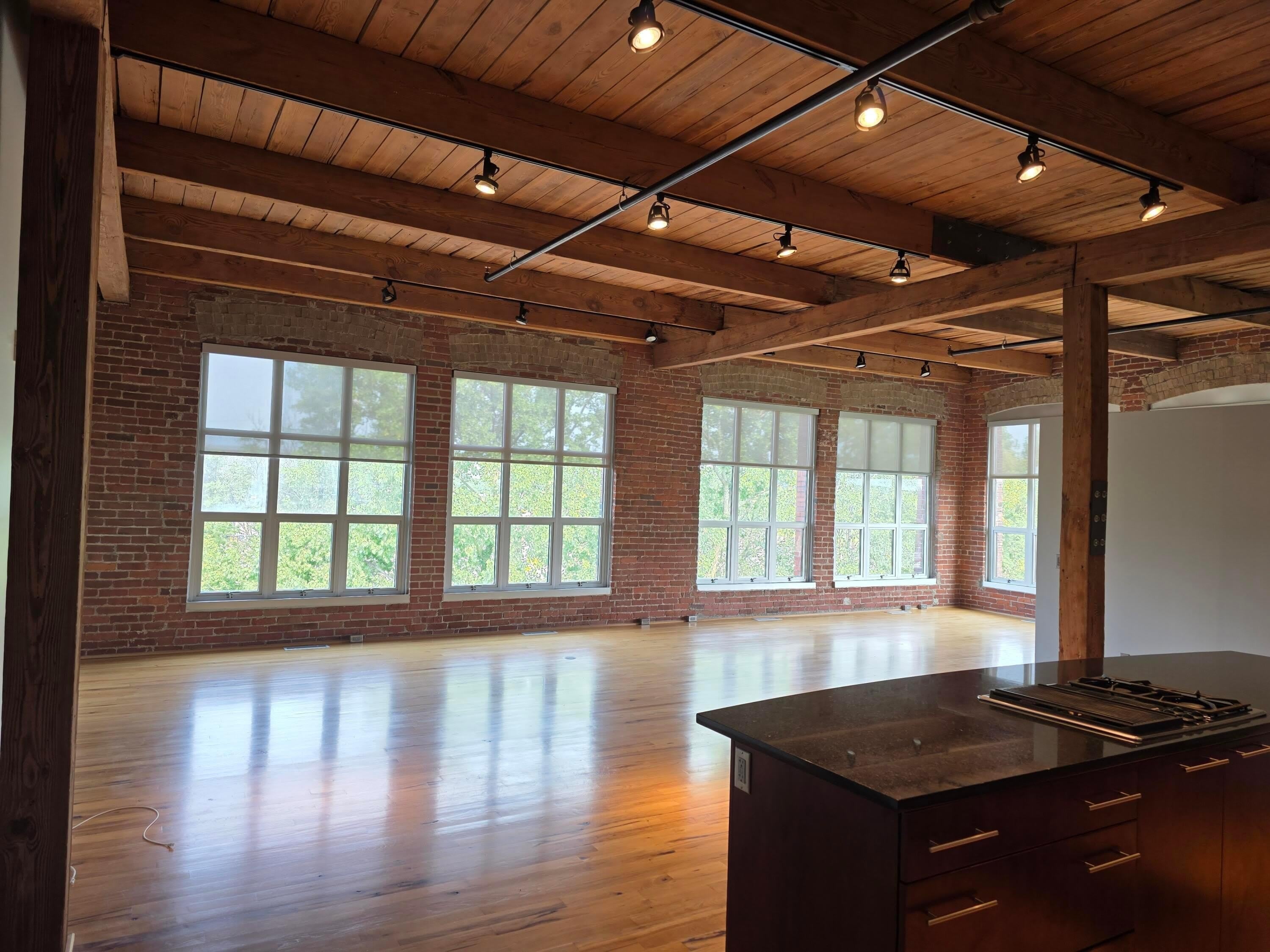448 W Nationwide Boulevard – photo 4