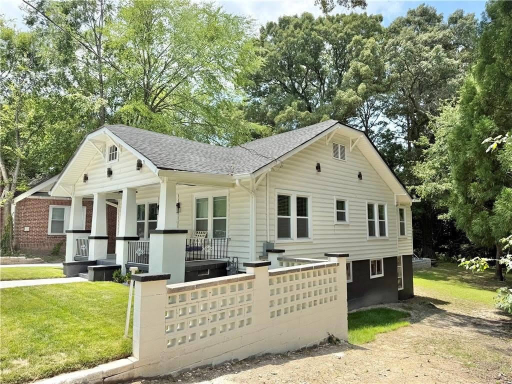 2194 Bolton Road NW – photo 4