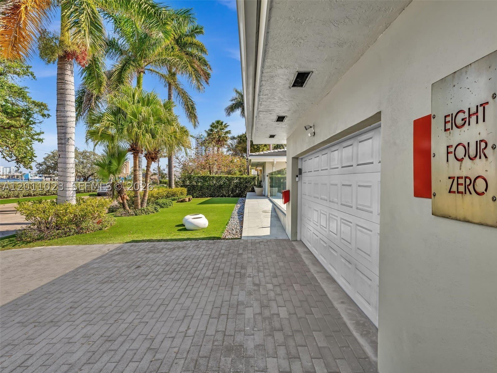 840 S Southlake Dr – photo 5
