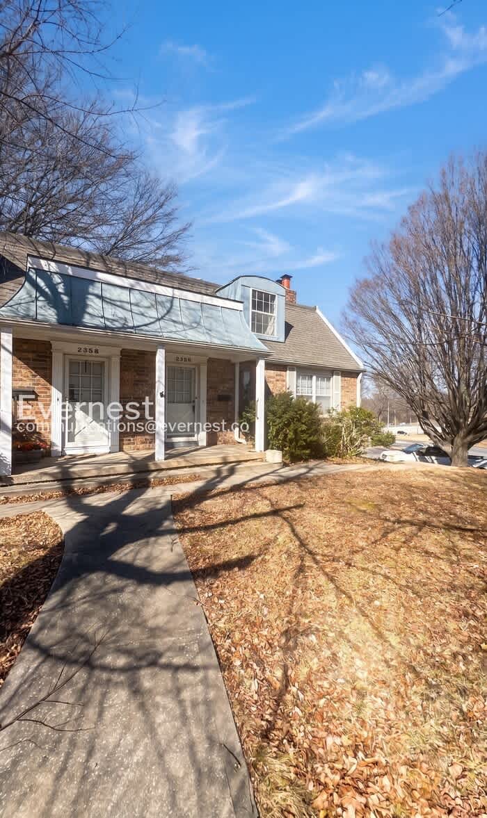 2356 South Crysler Avenue – photo 1