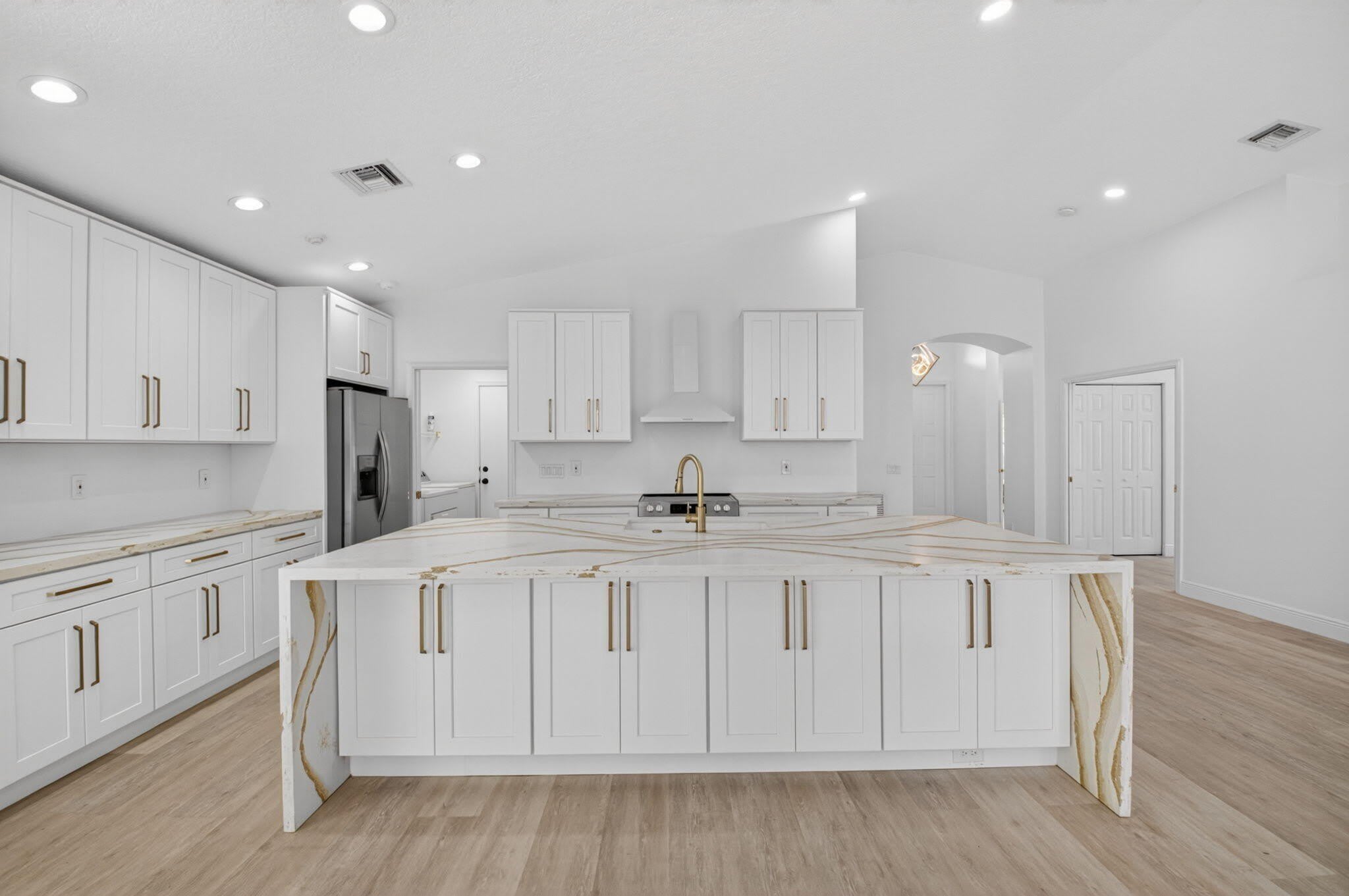 11728 Dove Hollow Avenue – photo 4