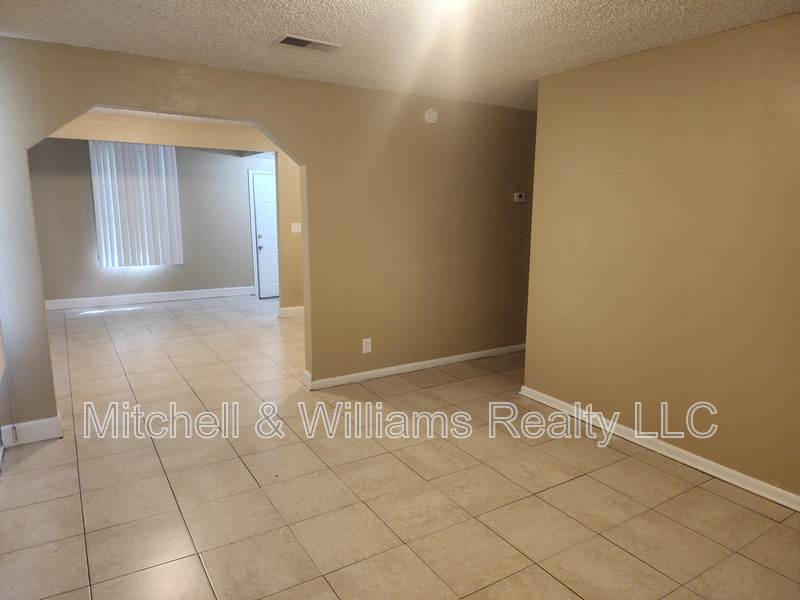 4851 Amos Street – photo 5