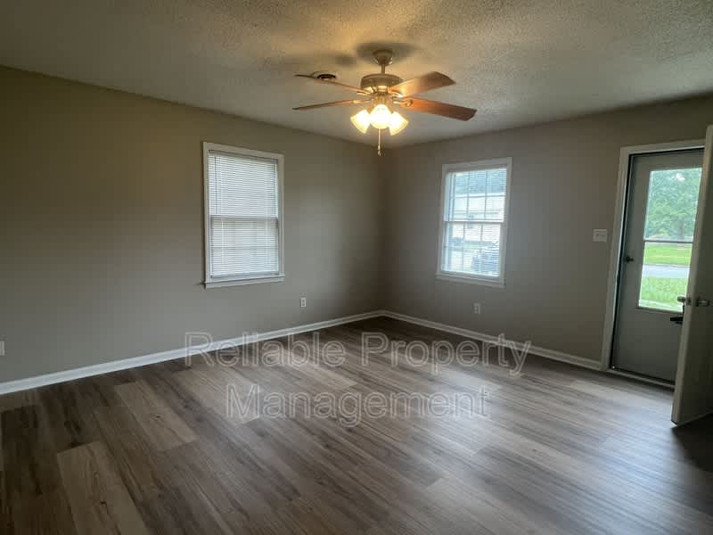 505 E Elizabeth St – photo 2