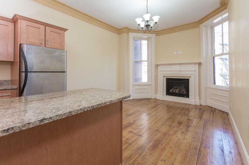 263 Newbury St. – photo 2