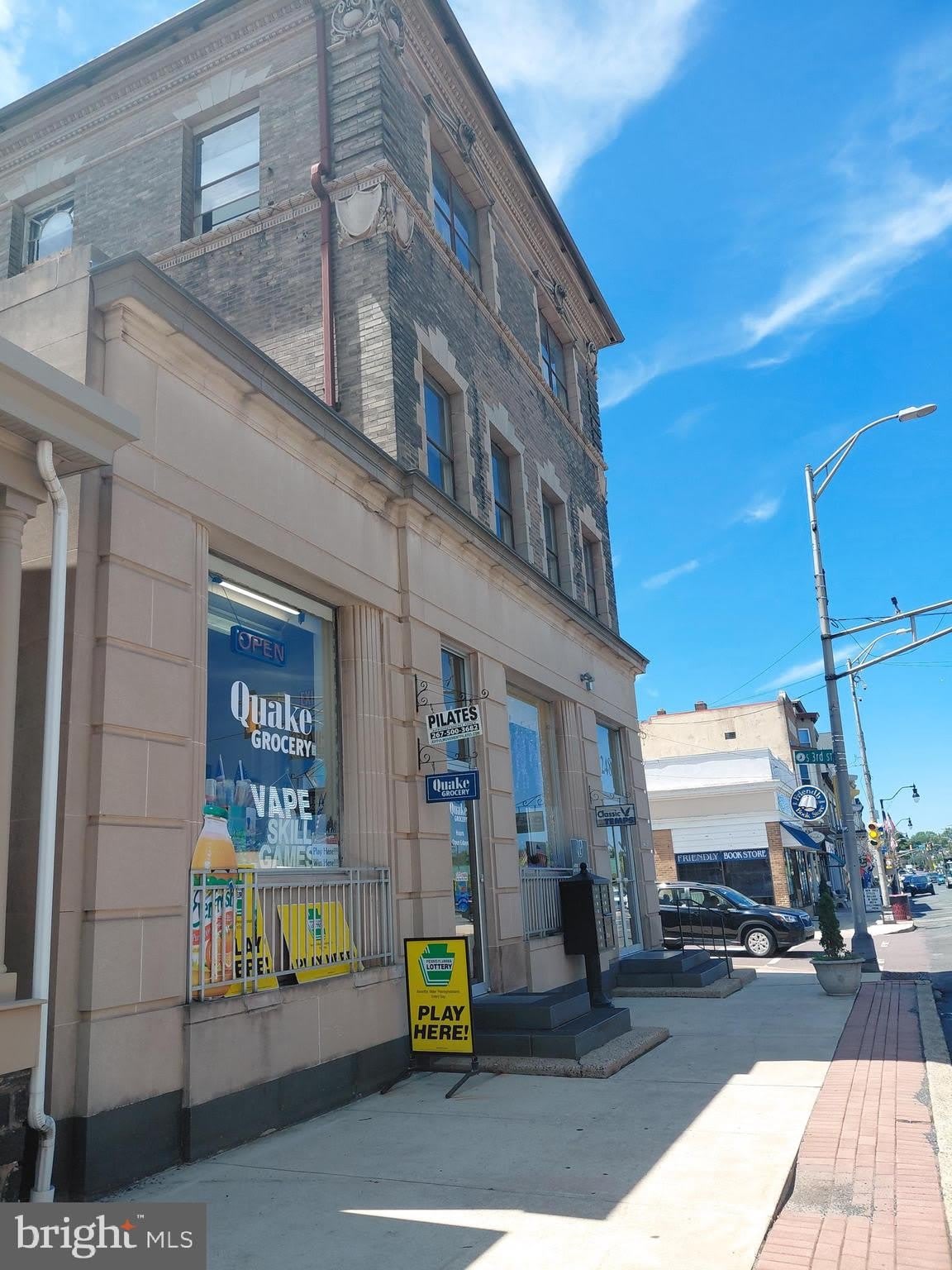 246-248 W BROAD Street – photo 2
