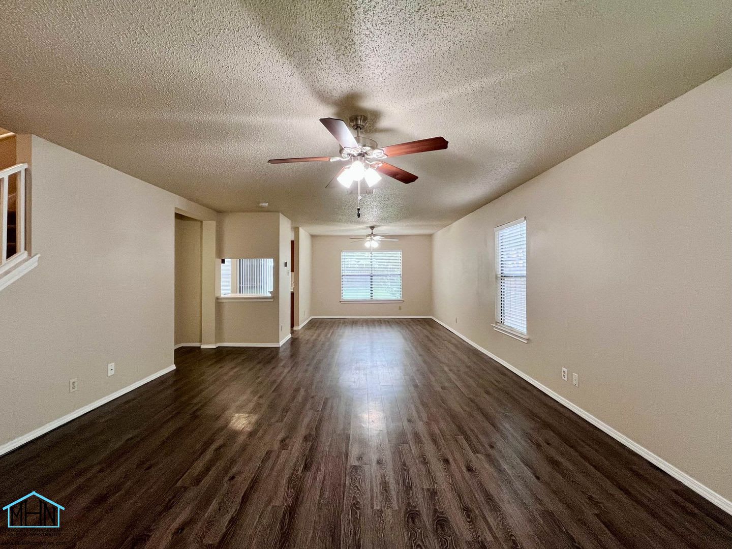Bright and Inviting 2-Story home, conveniently located near to Randolph AFB and SAMMC! – photo 5