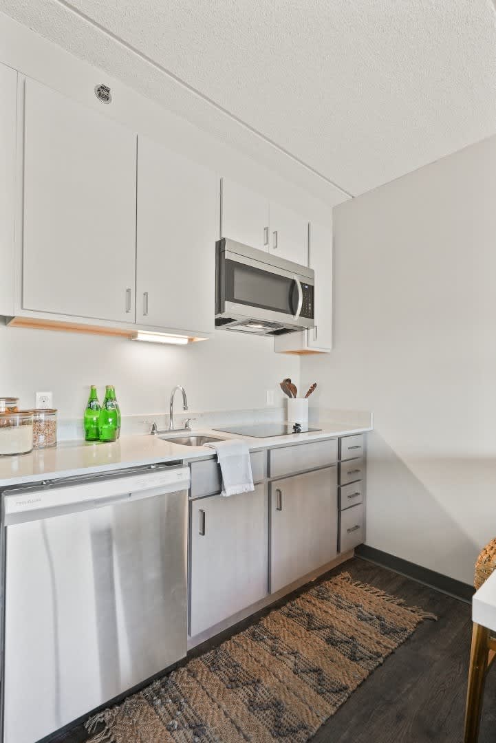 Aire MSP Apartments – photo 3