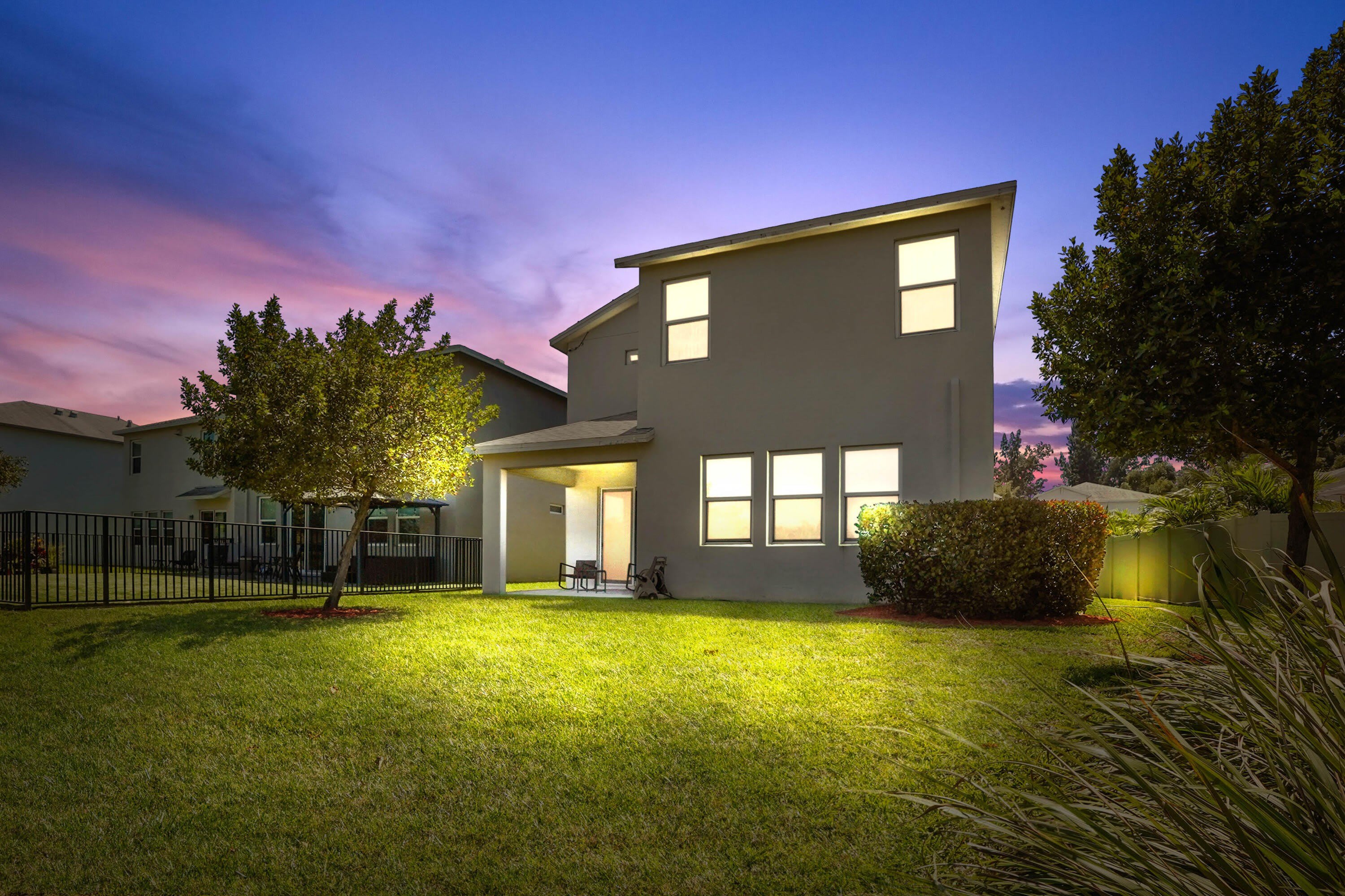 1826 Lake Cove Drive – photo 3