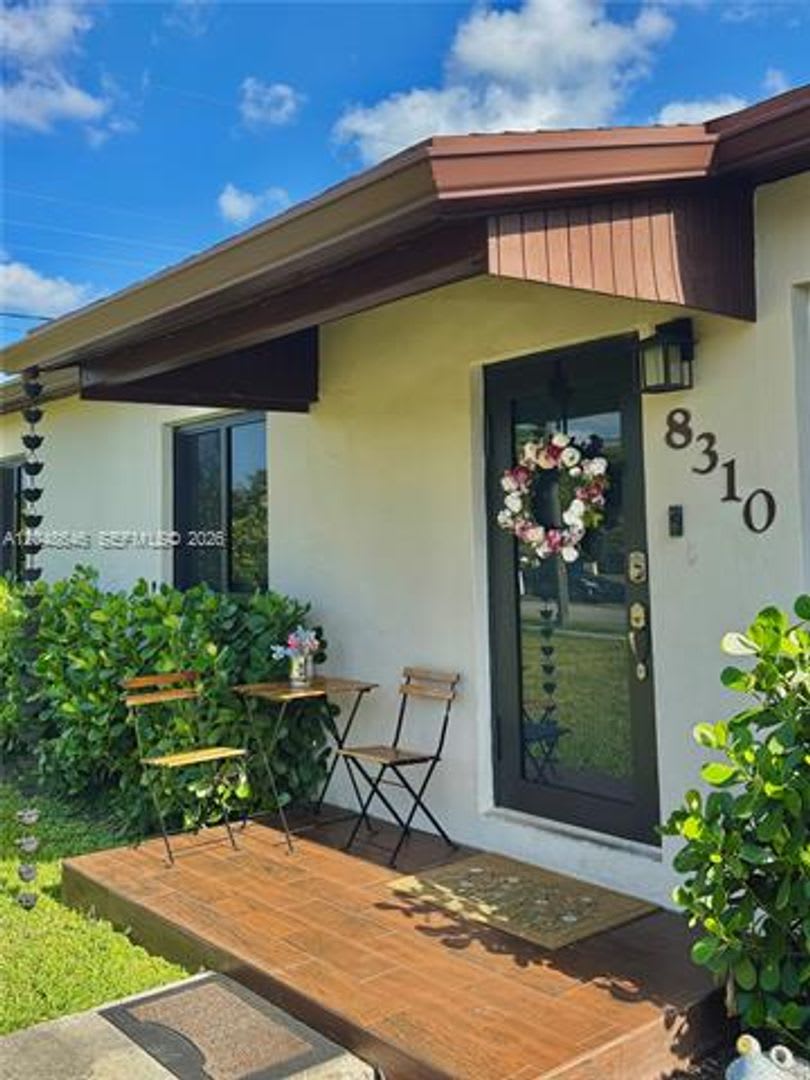 8310 SW 37th St # 8310, Miami, FL 33155 – photo 1