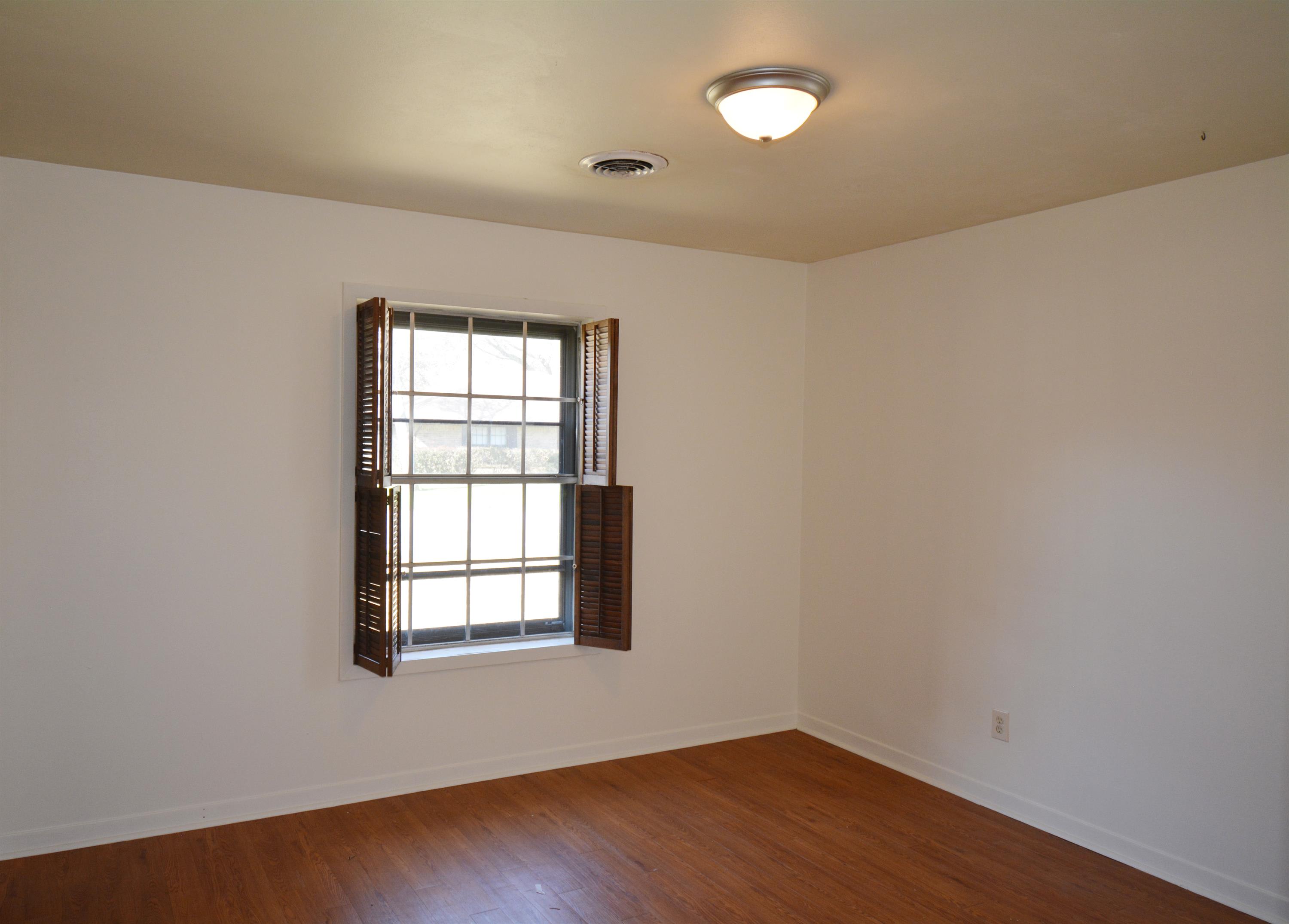 908 East Stone Street – photo 5