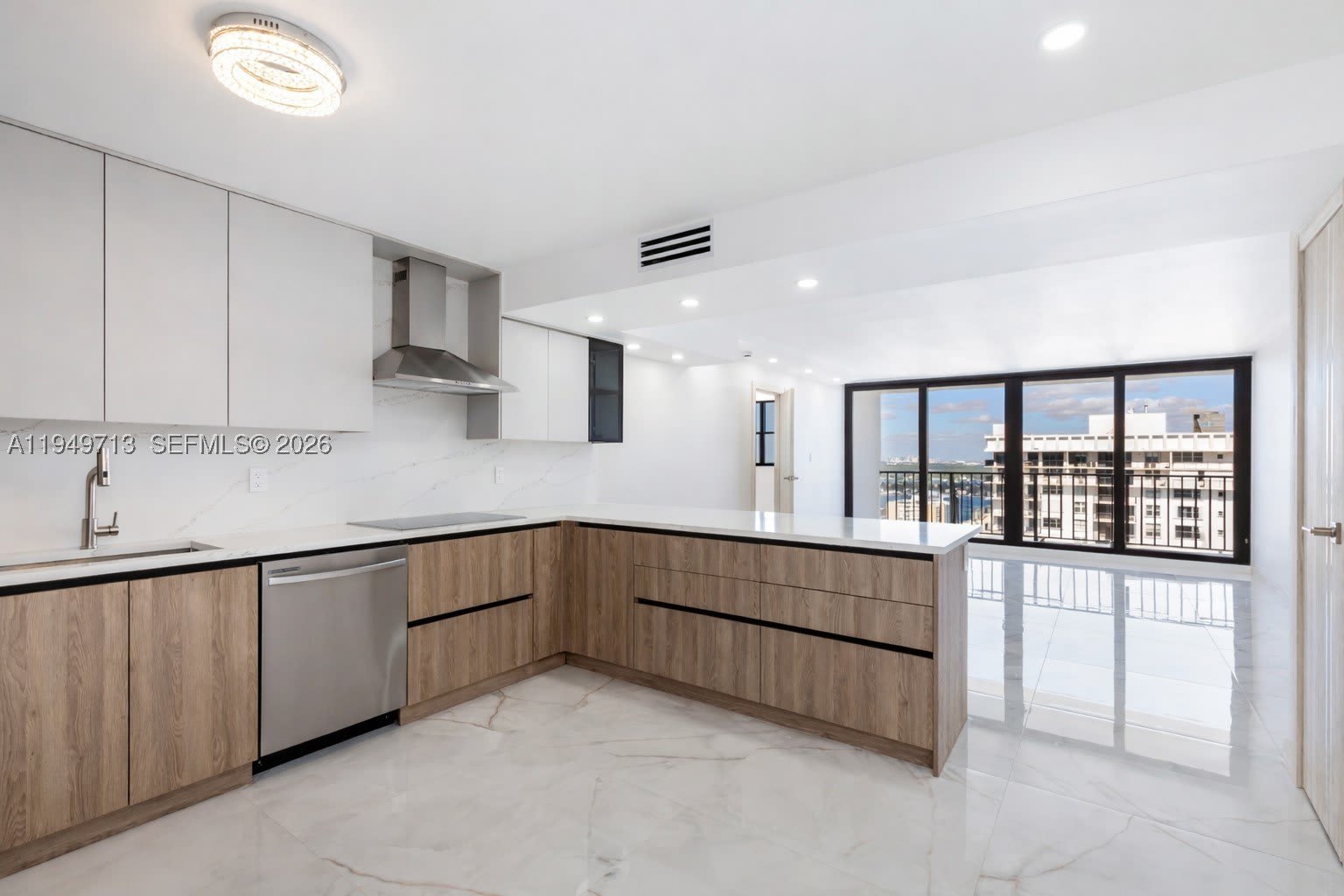 2401 S Ocean Dr – photo 1