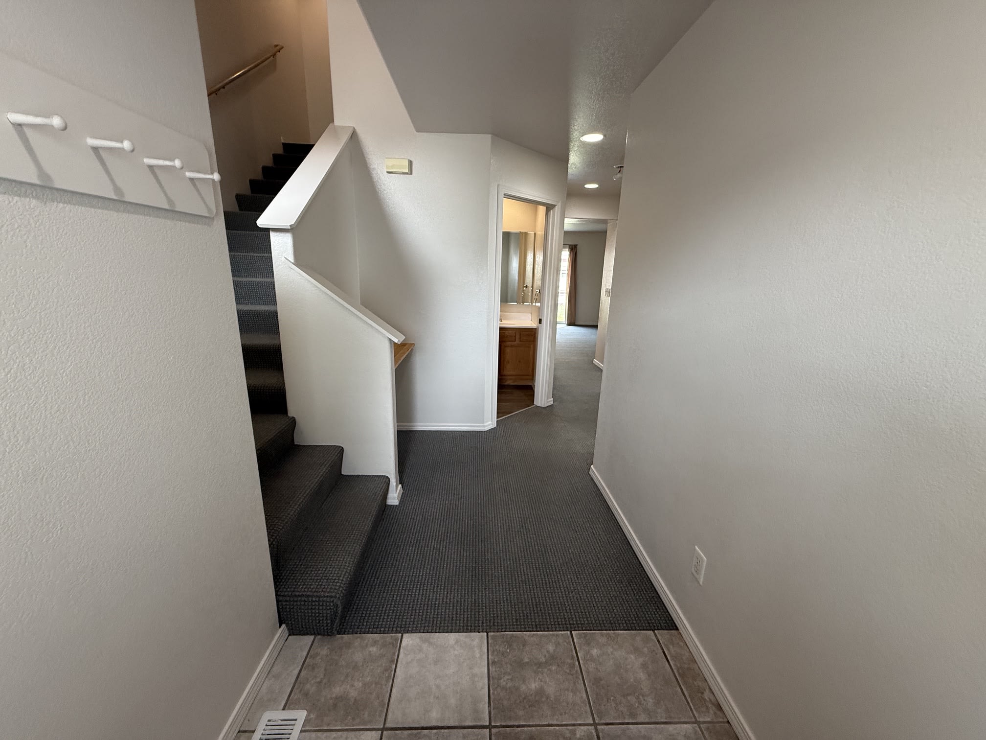 913 Cardinal Drive – photo 2