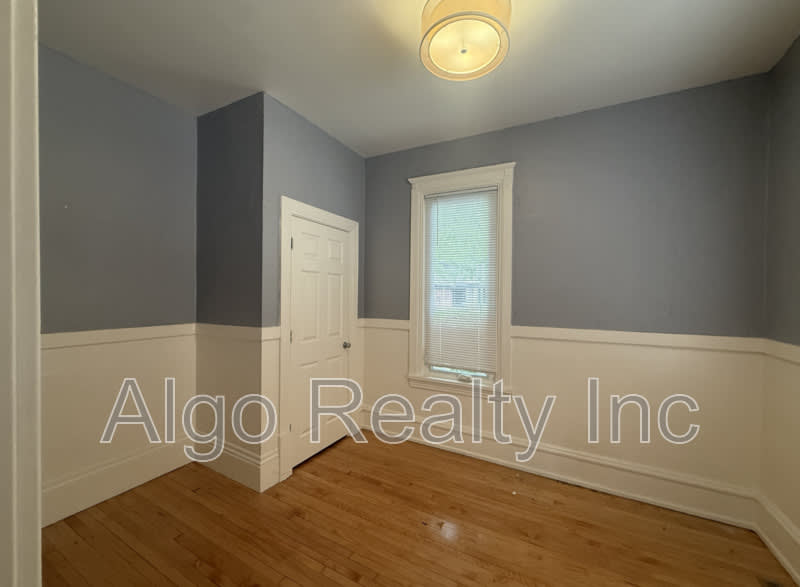 690 Northeast Lowry Avenue – photo 4