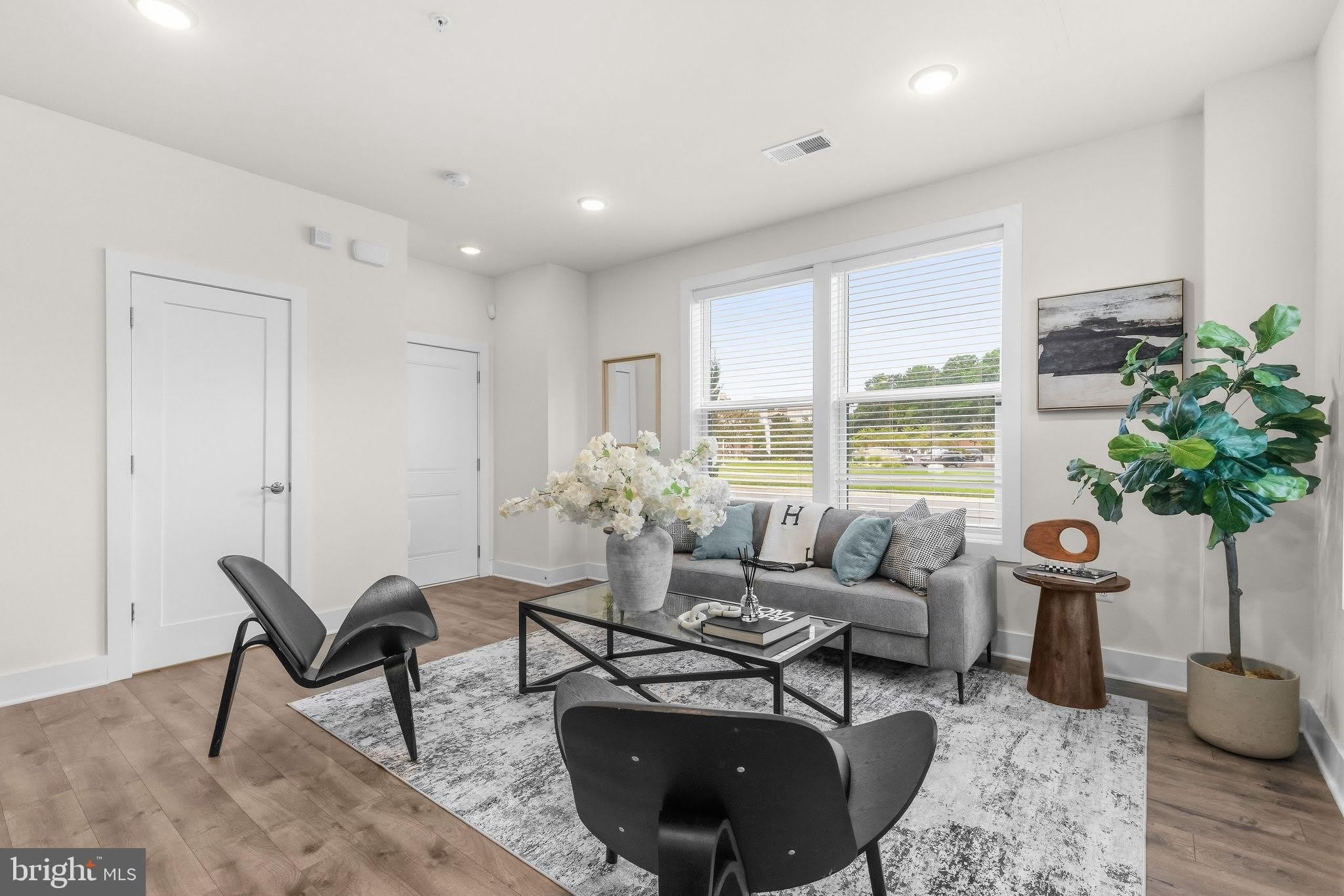 238 VAN BUREN Street – photo 5