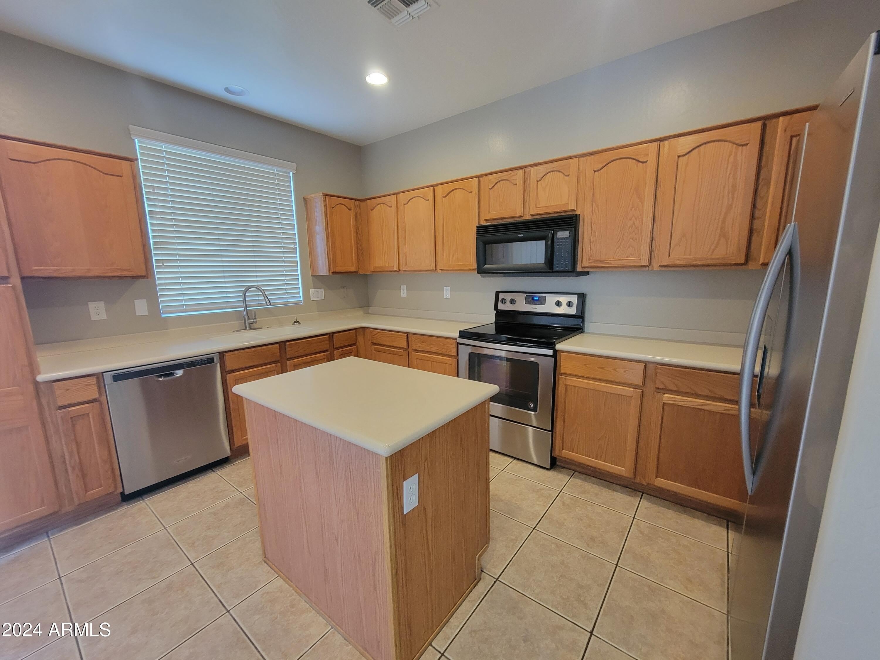 16965 W LUNDBERG Street – photo 2