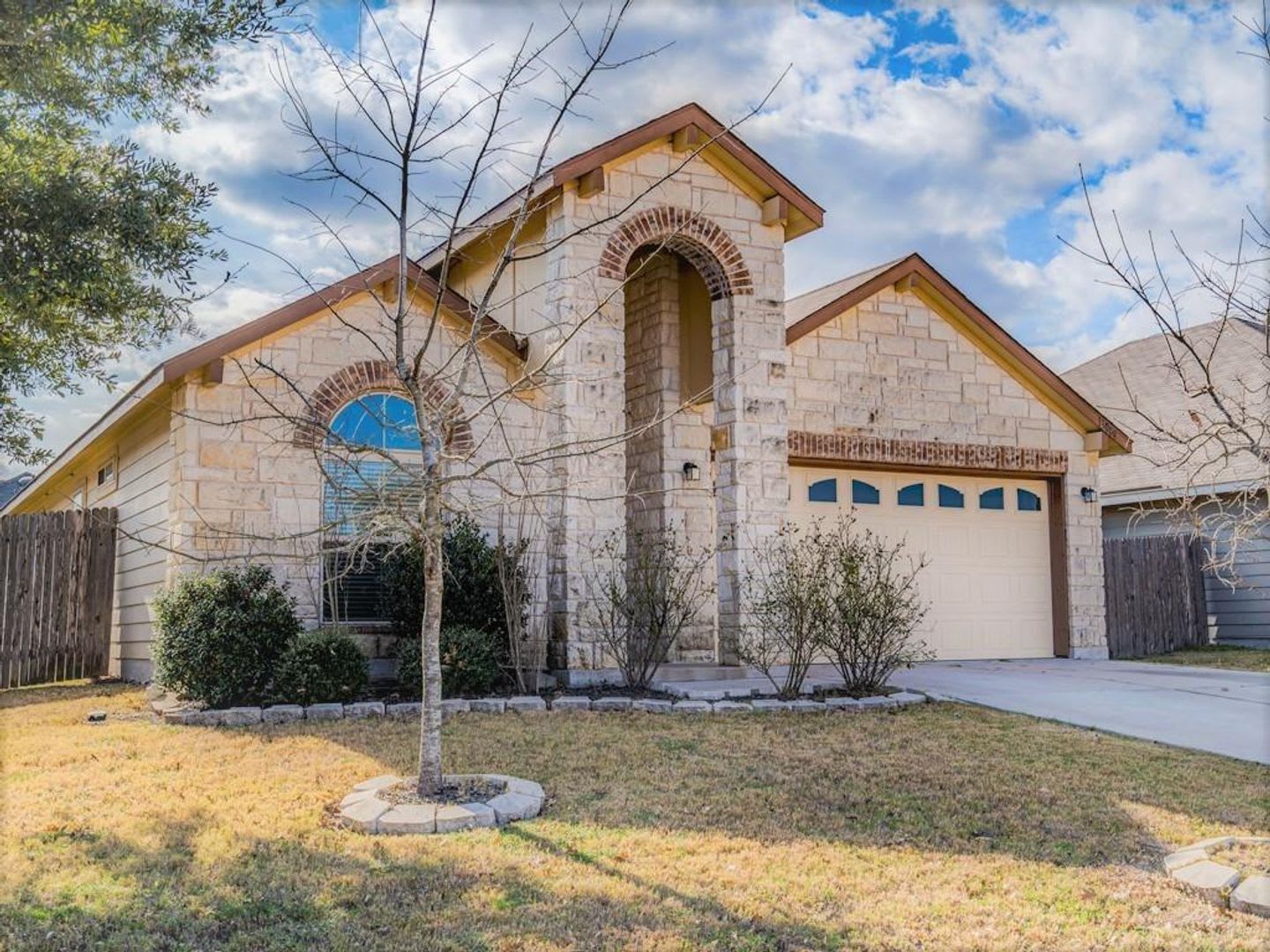 3 BR/2BA – photo 2