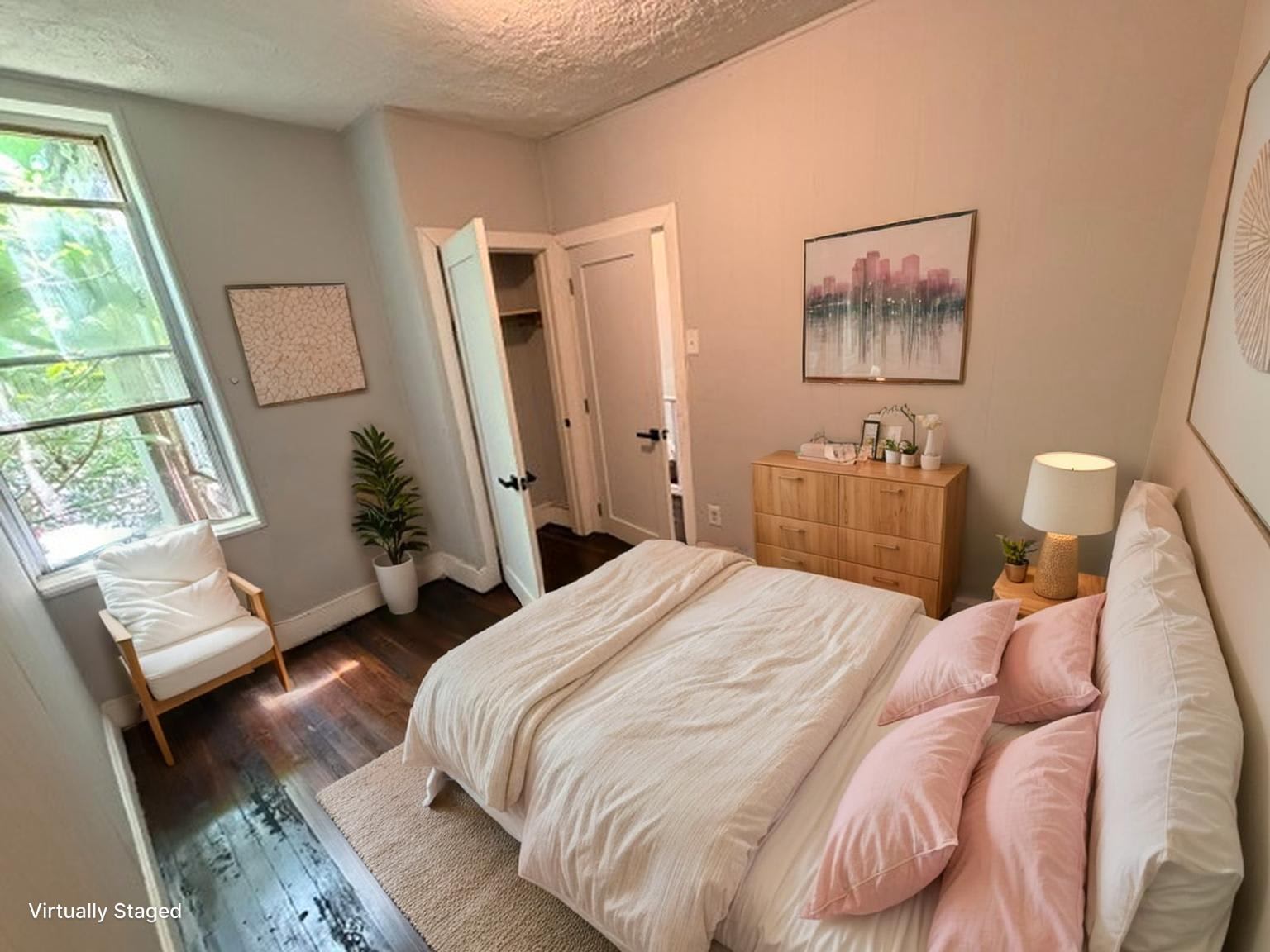 708 E Madison St – photo 3