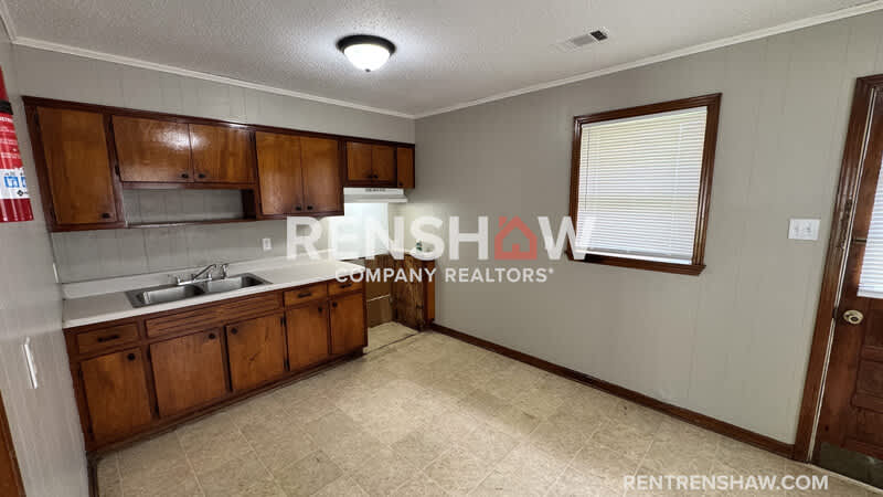91 Navy Dr – photo 4