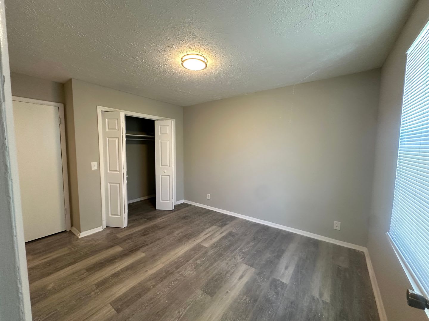 Totally Renovated! Everything New! Convenient to Everything! Pet Friendly! – photo 4
