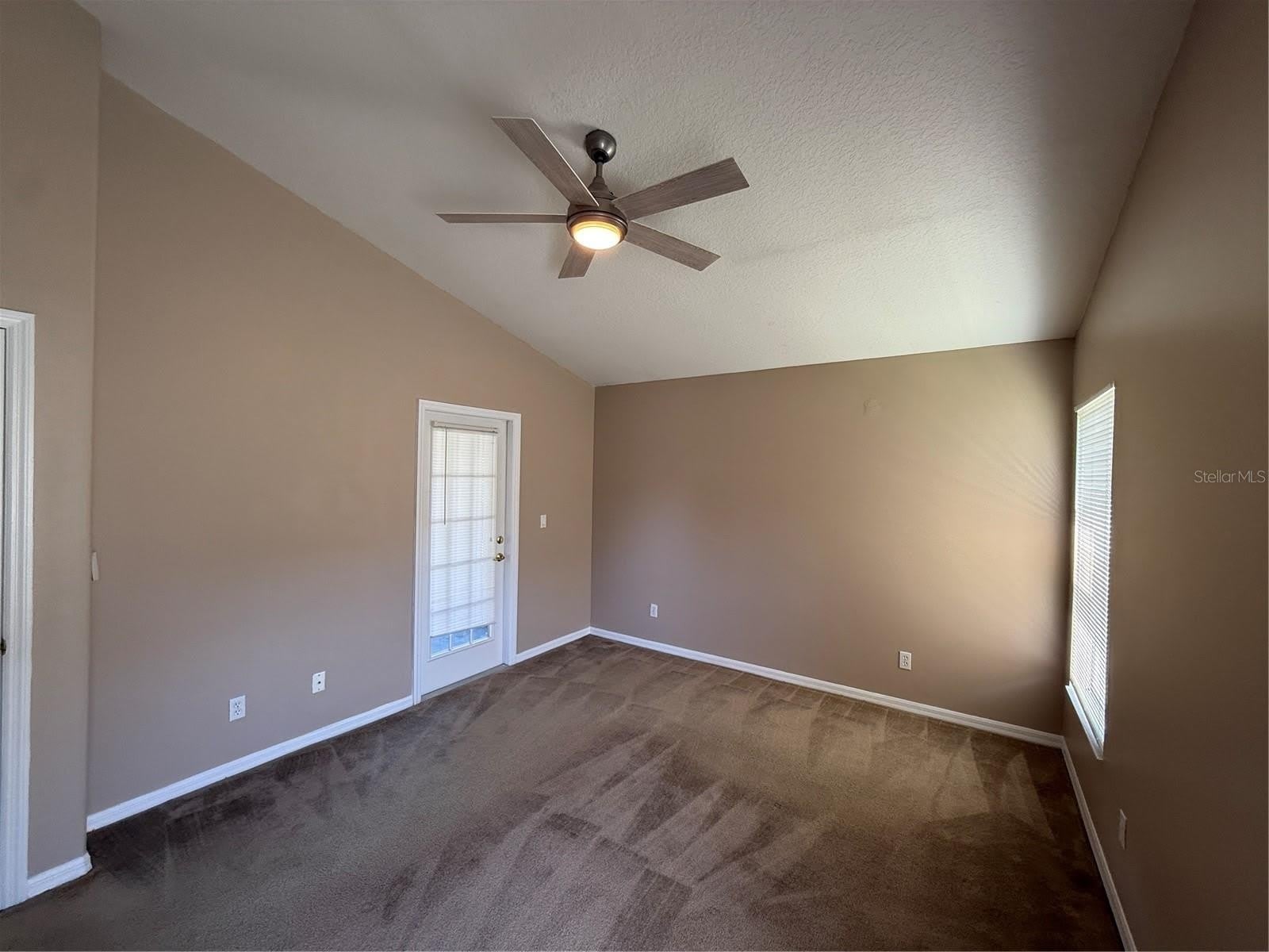 2735 CEDARIDGE Circle – photo 5