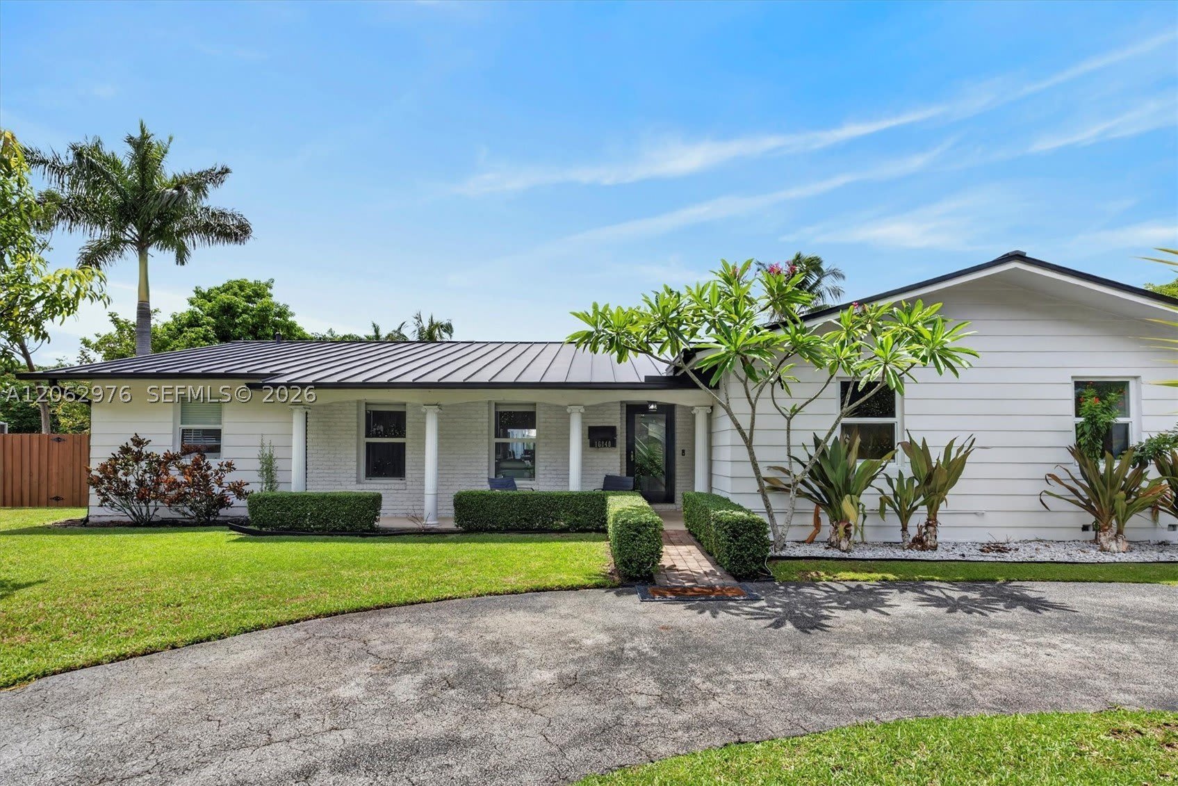 16840 SW 87th Ave – photo 3