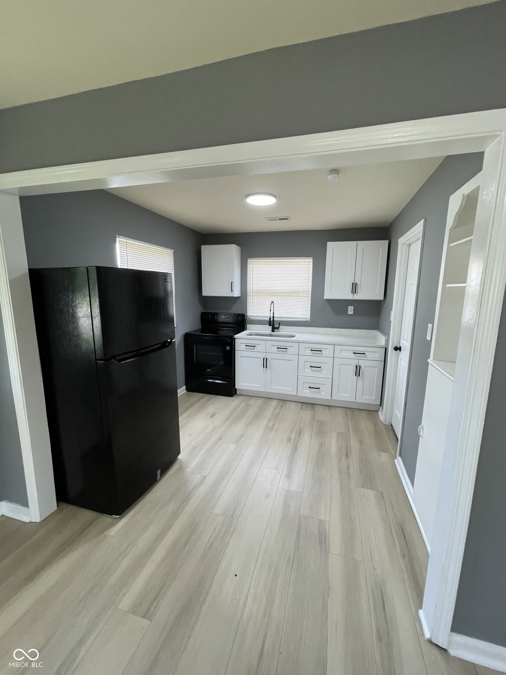 2245 Admiral Drive – photo 4