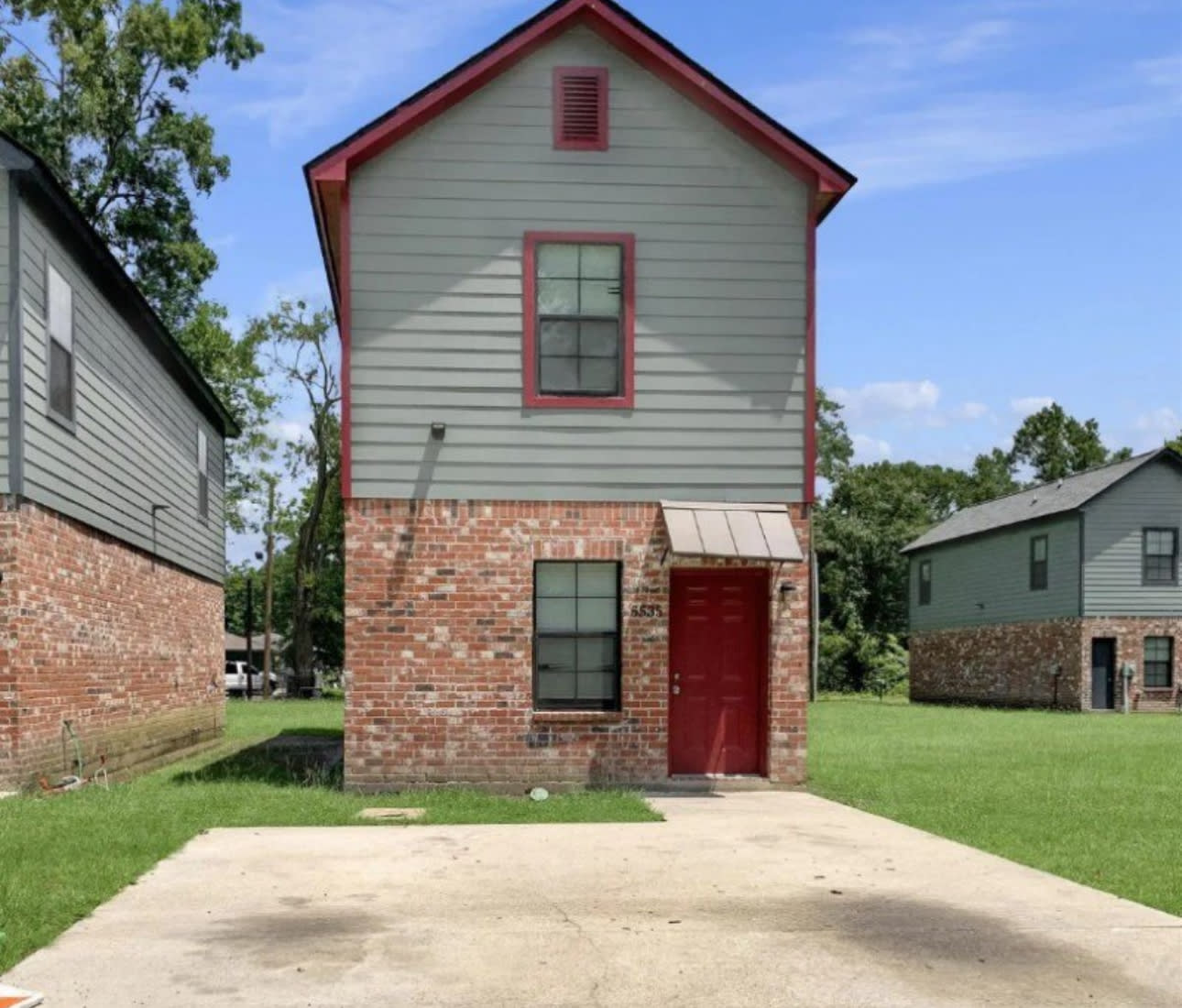 5553 Paige St – photo 1
