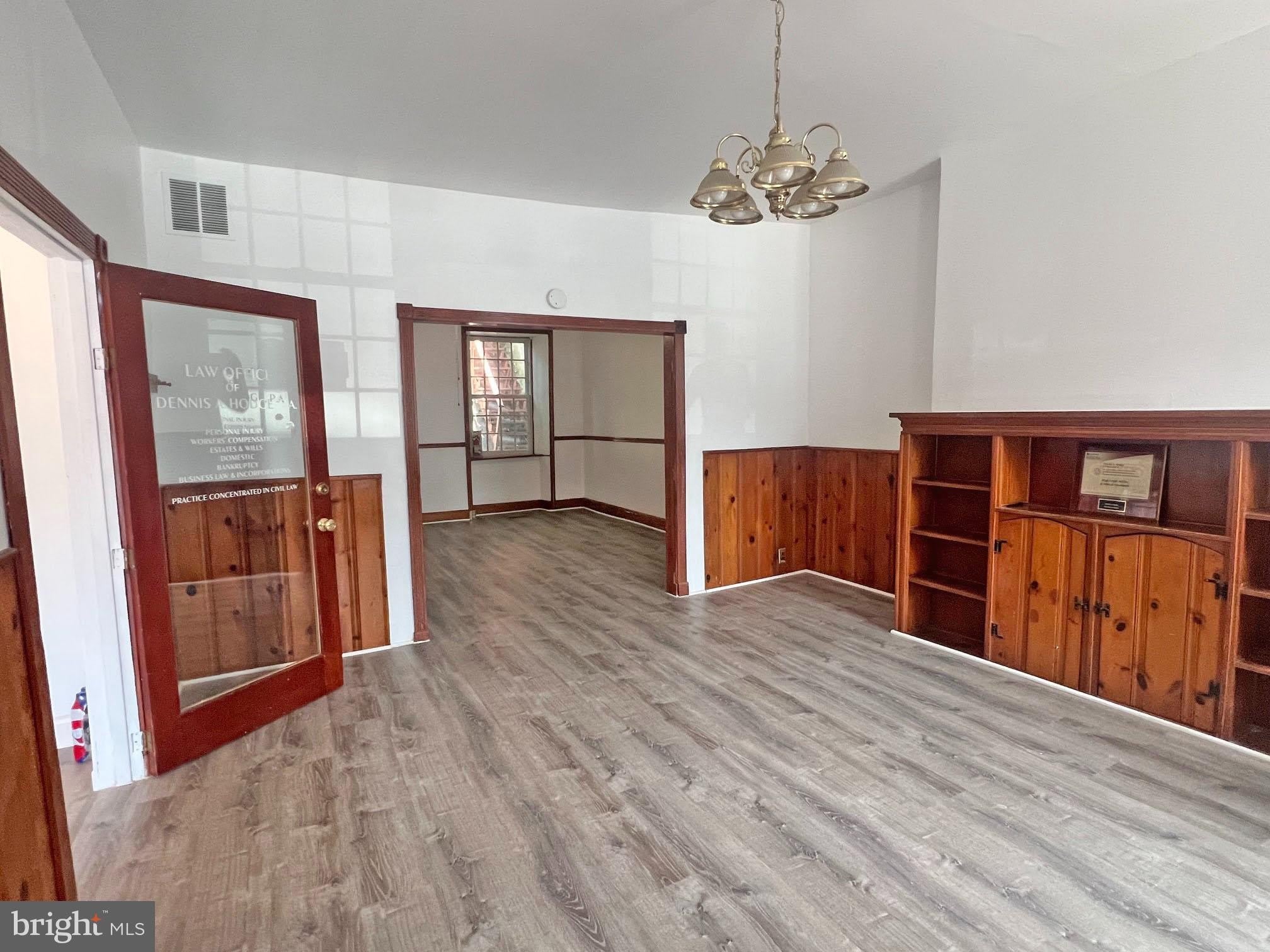 8298 MAIN – photo 2