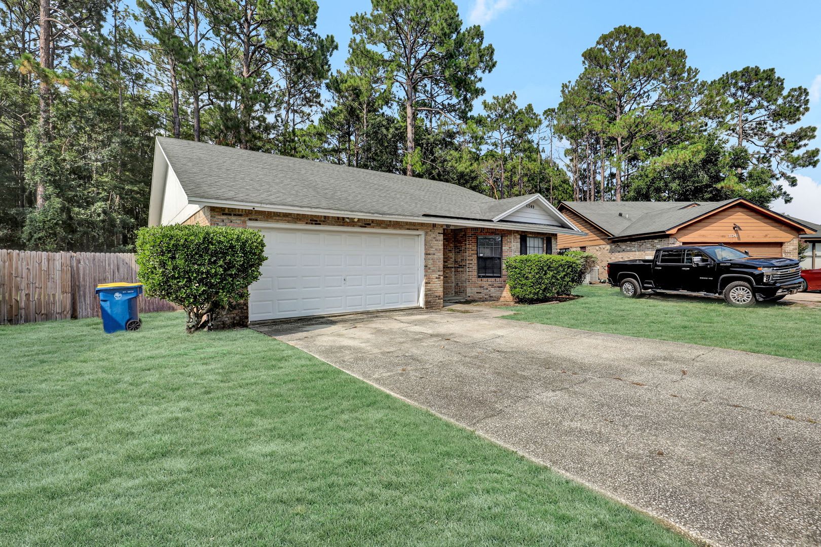 3 Bedroom 2 Bathroom Home On The Northside – photo 2