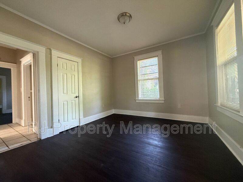 663 Lucy Ave – photo 3