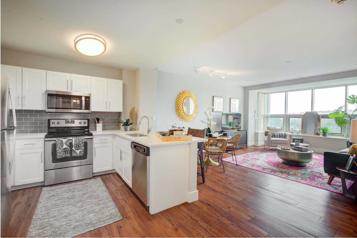Halstead Burlington – photo 1