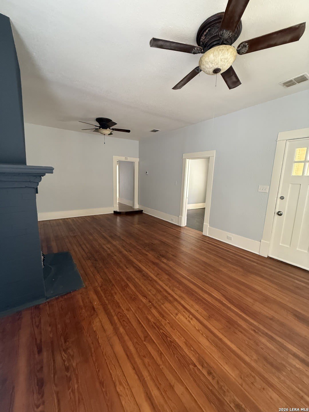 810 E Guenther – photo 4
