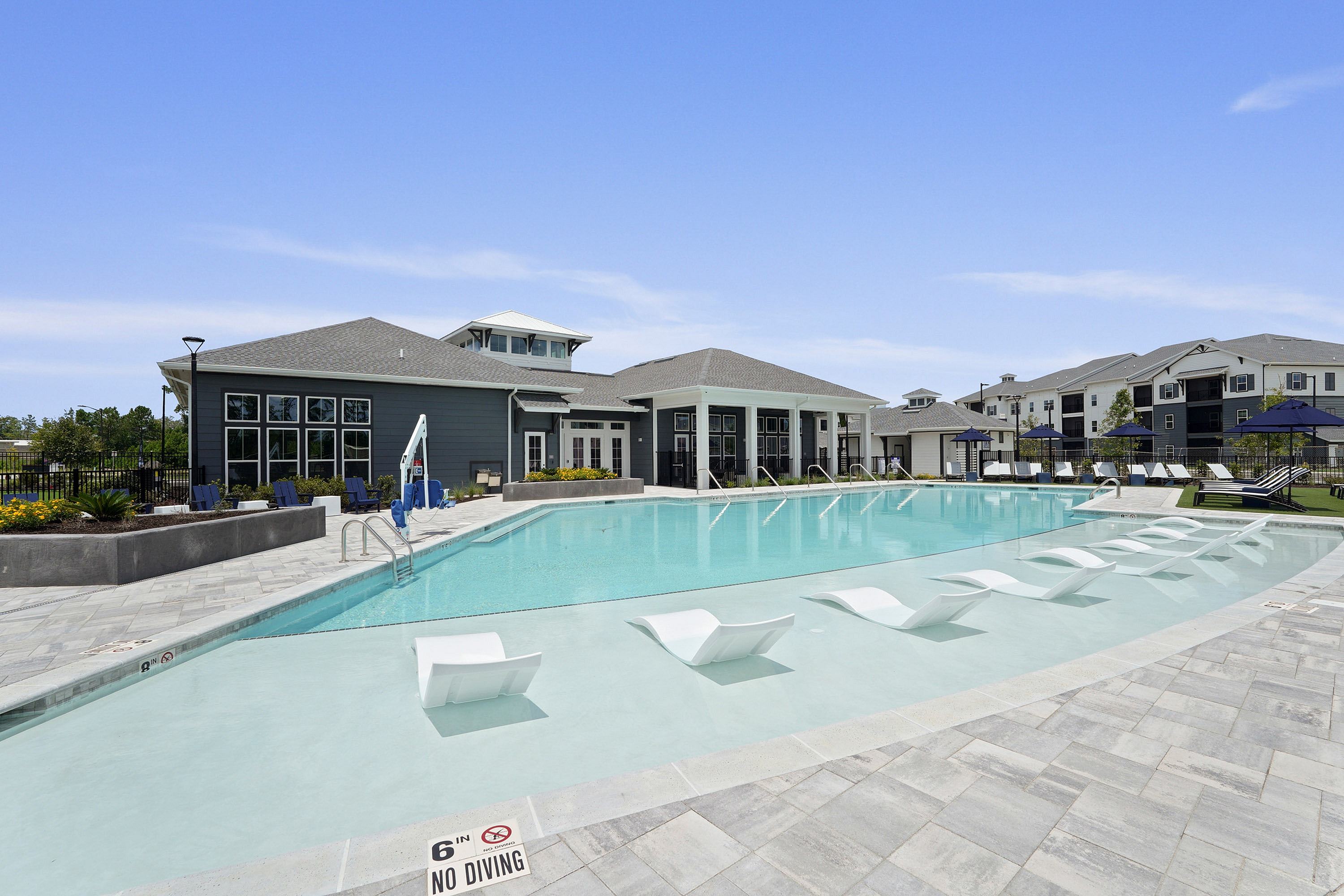 HōM at River Hills – photo 1