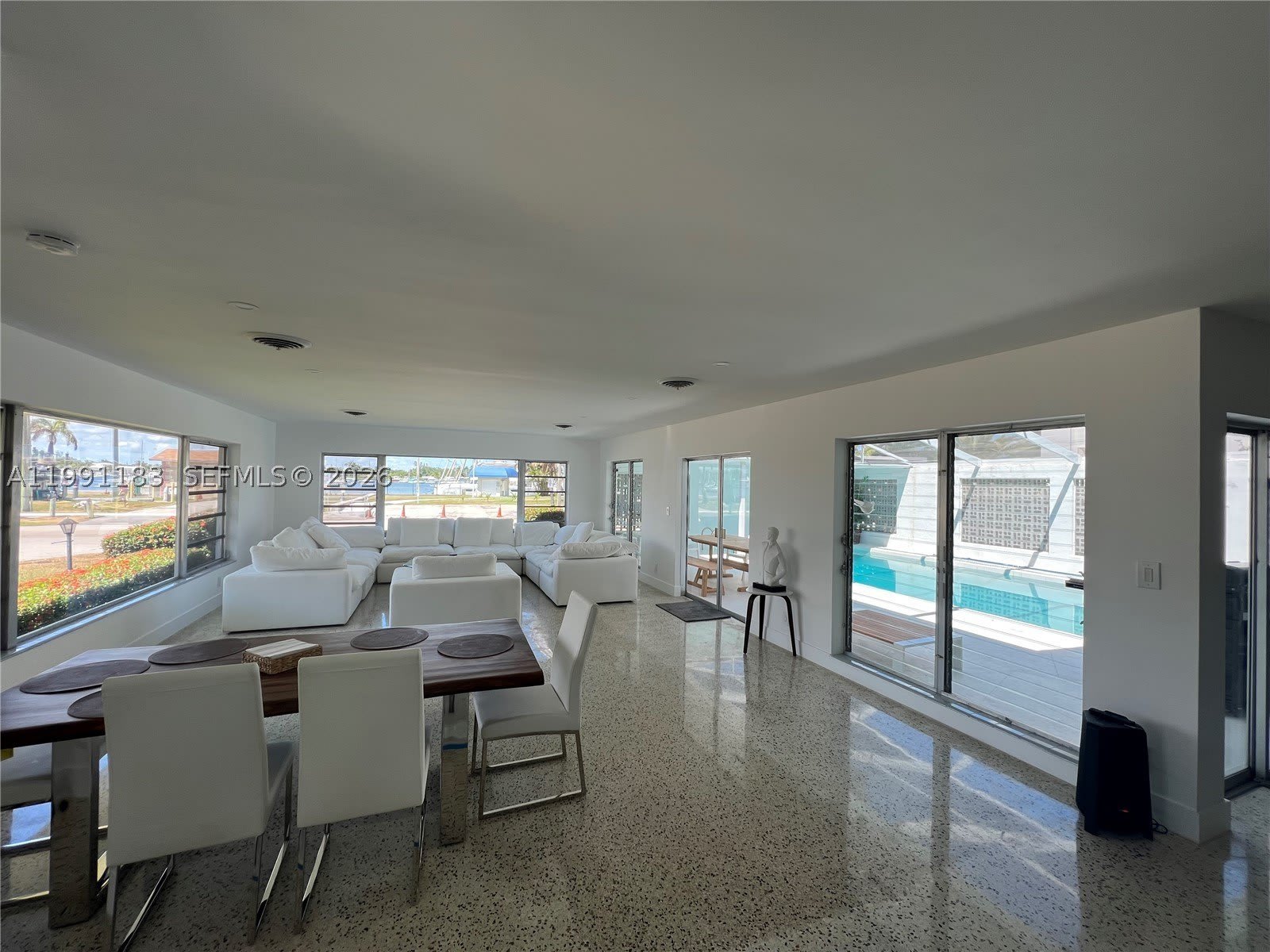 750 Polk St – photo 1